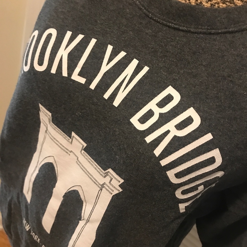 🌉 Brooklyn Bridge Sweatshirt